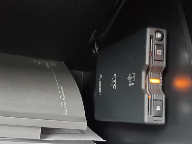 ＭＡＺＤＡ３セダン ２０Ｓプロアクティブ　ナビ　Ｂｌｕｅｔｏｏｔｈ　ＵＳＢ　バックカメラ　ＥＴＣ　クルーズコントロール　コーナーセンサー　オートライト　ＬＥＤヘッドライト　スマートキー　電動格納ミラー　１８インチアルミホイール（36枚目）