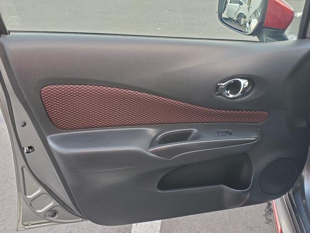 ノート ニスモ ナビ フルセグ CD DVD Bluetooth接続 バックカメラ ETC 前ドライブレコーダー 電動格納ミラー ワンオーナー スマートキー LEDヘッドライト(13枚目)