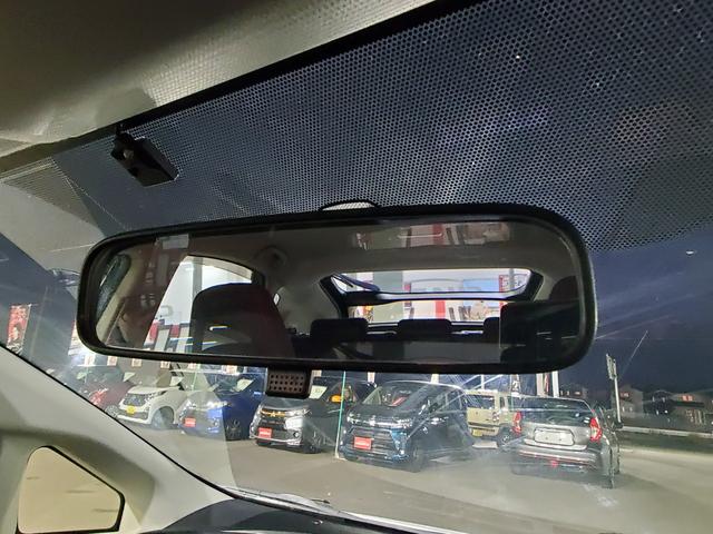 プリウス Sツーリングセレクション・G’s ナビ フルセグ バックカメラ ETC HIDヘッドライト 電動格納ミラー スマートキー(34枚目)