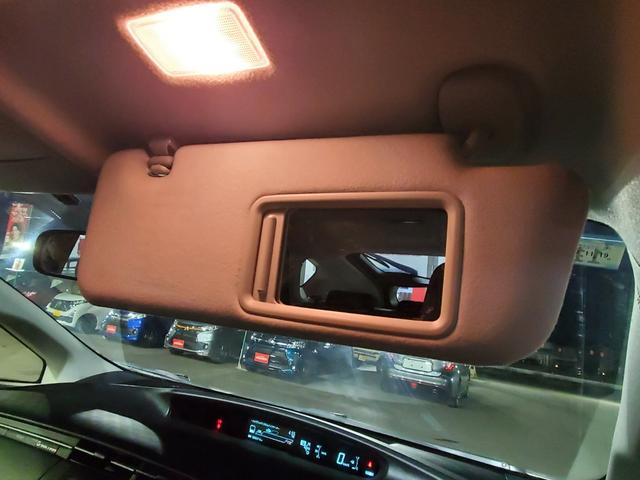 プリウス Sツーリングセレクション・G’s ナビ フルセグ バックカメラ ETC HIDヘッドライト 電動格納ミラー スマートキー(35枚目)