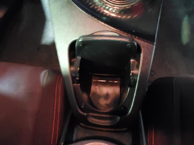 プリウス Sツーリングセレクション・G’s ナビ フルセグ バックカメラ ETC HIDヘッドライト 電動格納ミラー スマートキー(40枚目)