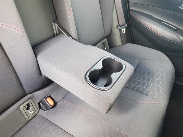 カローラスポーツ ハイブリッドＧ　Ｚ　純正ディスプレイオーディオ　Ｂｌｕｅｔｏｏｔｈ　ＵＳＢ　バックカメラ　ＥＴＣ　クルーズコントロール　前席シートヒーター　ステアリングヒーター　ＬＥＤヘッドライト　　スマートキー（47枚目）