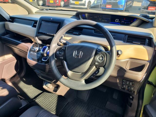 フリードハイブリッド ハイブリッド・Gホンダセンシング ナビ フルセグ CD DVD Bluetooth バックカメラ ETC 両側パワースライドドア クルーズコントロール LEDヘッドライト スマートキー 電動格納ミラー(11枚目)