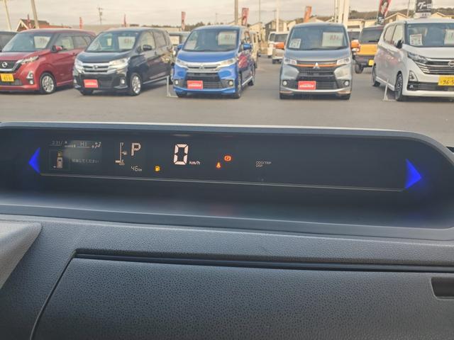 タント カスタムＸ　両側パワースライドドア　前席シートヒーター　ＬＥＤヘッドライト　アイドリングストップ　スマートアシスト　スマートキー（17枚目）