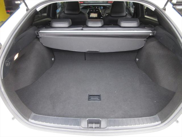 プリウス Ａツーリングセレクション　タイヤ４本新品（13枚目）