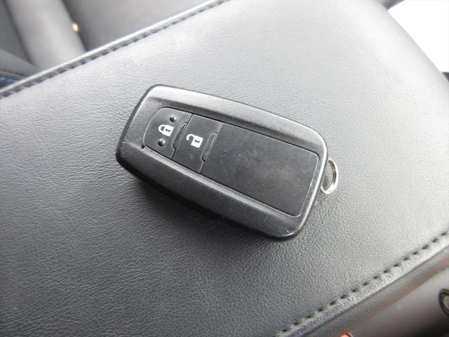 プリウス Ａツーリングセレクション　タイヤ４本新品（24枚目）