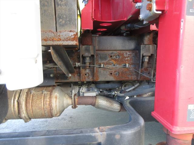 エルフトラック ロング高床　３．０ディーゼルターボ　ハイキャブ　３段クレーン　フックイン　ラジコン　キーレス　ＥＴＣ　電動格納ミラー　アイドリングストップ　フォグランプ（43枚目）