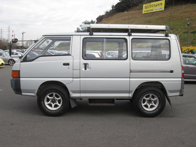 GL ガソリン車 リフトアップ 5速MT 4WD(7枚目)