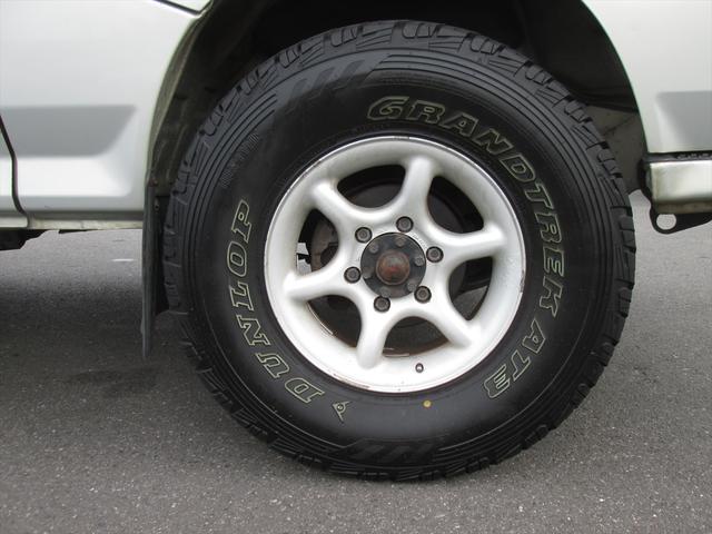 GL ガソリン車 リフトアップ 5速MT 4WD(10枚目)