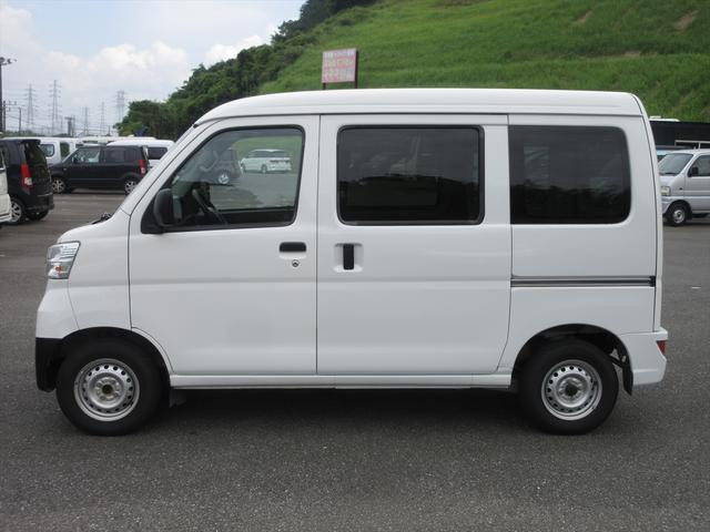 ハイゼットカーゴ ＤＸ　ＳＡＩＩＩ　メモリーナビ　バックカメラ　衝突被害軽減ブレーキ　車線逸脱センサー　クリアランスソナー　横滑り防止装置　アイドリングストップ　キーレス　ＥＴＣ　オートライト　パワーウィンドウ　ヘッドライトレベライザー（22枚目）