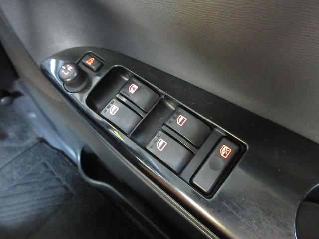 タント カスタムX SA ワンセグHDDナビ スマートキー プッシュスタート 片側パワースライドドア ETC 衝突被害軽減ブレーキ 横滑り防止装置 アイドリングストップ オートエアコン HIDヘッドライト フォグランプ(27枚目)