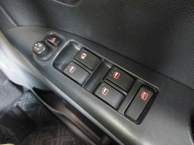 タント カスタムＸリミテッド　地デジメモリーナビ　スマートキーＥＴＣ　片側電動スライドドア　オートエアコン　ＨＩＤヘッドライト　フォグランプ（33枚目）