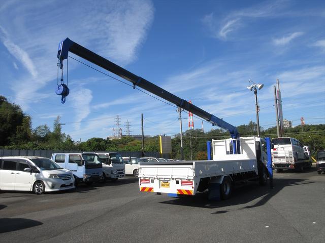 フォワード タダノ4段クレーン 6速マニュアル ラジコン フックイン ロングジャッキ 電動格納ミラー ETC パワーウィンドウ 2.2トン(4枚目)