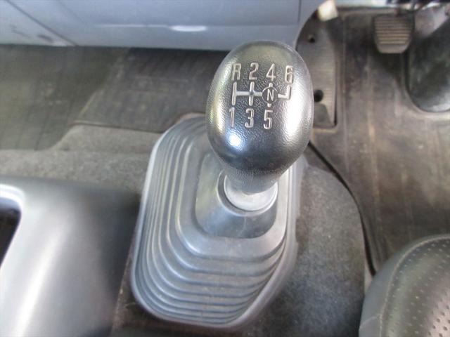 フォワード タダノ4段クレーン 6速マニュアル ラジコン フックイン ロングジャッキ 電動格納ミラー ETC パワーウィンドウ 2.2トン(34枚目)