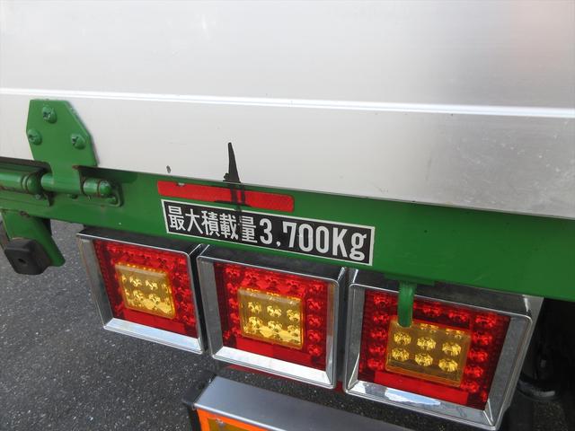 レンジャープロ ベースグレード ユニック5段クレーン ラジコン フックイン 吊上荷重2.93トン 6速マニュアル バックカメラ ETC パワーウィンドウ 電動格納ミラー 3700kg積載(62枚目)