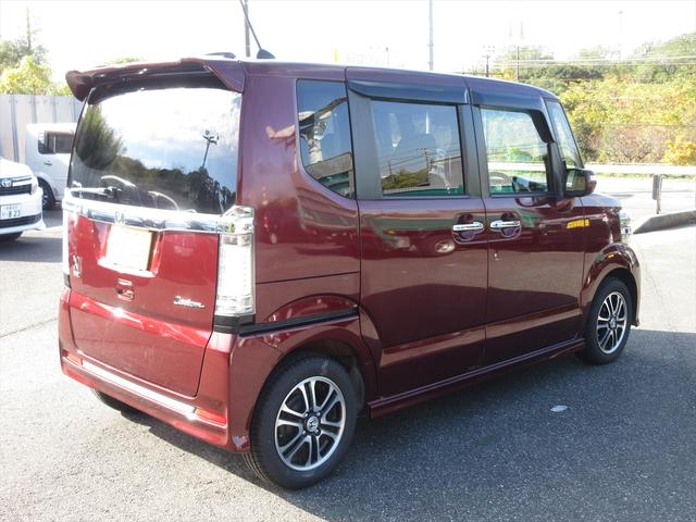 Ｎ－ＢＯＸカスタム Ｇ　ＳＳパッケージ　地デジメモリーナビ　バックカメラ　両側パワースライドドア　スマートキー　プッシュスタート　ＨＩＤヘッドライト　フォグランプ　ＥＴＣ　アイドリングストップ　横滑り防止機能　オートエアコン（4枚目）