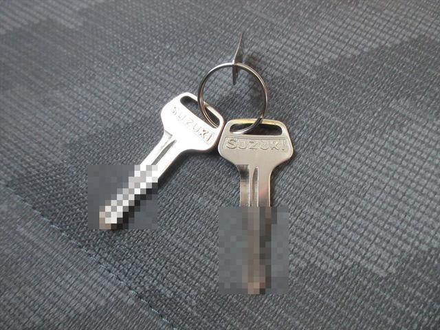 キャリイトラック KC エアコン パワステ 3方開 2WD 5速マニュアル ヘッドライトレベライザー(32枚目)