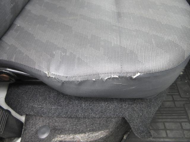 キャリイトラック KC エアコン パワステ 3方開 2WD 5速マニュアル ヘッドライトレベライザー(44枚目)