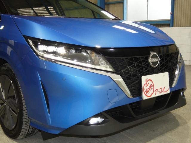 ノート Ｘ　ワンオーナー　純正ＳＤナビ・ＴＶ　ＥＴＣ　Ｂカメラ　アラウンドビュー　ＬＥＤヘッド　インテリキー　プッシュスタート　全方位運転支援システム　前後ドラレコ　ＢＳＭ　インテリジェントルームミラー（30枚目）