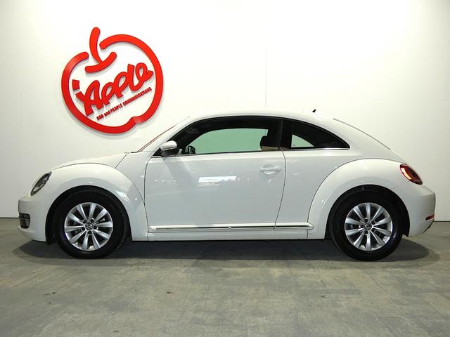 ザ・ビートル ミルク　２５０台限定車　ディスプレイオーディオ　ＥＴＣ　Ｂカメラ　スマートキー・プッシュスタート　バイキセノン　クルーズコントロール　ドライブレコーダー　純正ＡＷ１６インチ　オートエアコン（10枚目）