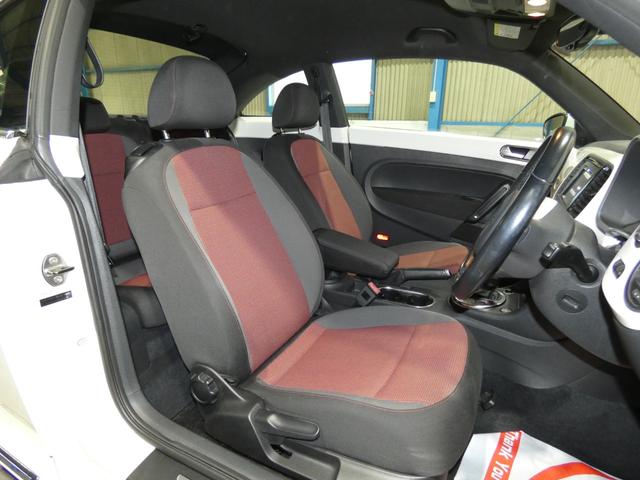 ザ・ビートル ミルク　２５０台限定車　ディスプレイオーディオ　ＥＴＣ　Ｂカメラ　スマートキー・プッシュスタート　バイキセノン　クルーズコントロール　ドライブレコーダー　純正ＡＷ１６インチ　オートエアコン（17枚目）