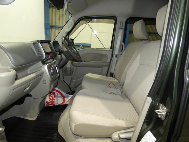 エブリイワゴン ＰＺターボスペシャル　ワンオーナー　純正ＳＤナビ・ＴＶ　ＥＴＣ２．０　Ｂカメラ　両側パワースライド　スマートキー　プッシュスタート　デュアルカメラブレーキサポート　電動オートステップ　シートヒーター　ディスチャージ（14枚目）