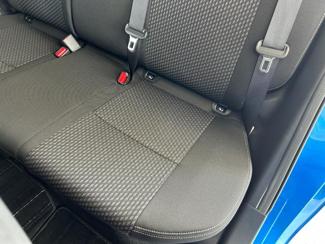 スイフト ＲＳｔ　スマートキー２個　ＬＥＤヘッドライト　純正ナビ　フルセグ　ＤＶＤ　ＢＴ　セーフティパッケージ　レーダークルーズコントロール　Ｄ席シートヒーター　ターボ　ビルトインＥＴＣ　純正アルミ（22枚目）