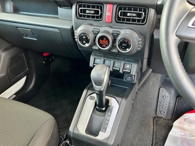 ジムニー ＸＣ　スマートキー２個　ＬＥＤヘッドライト　ＬＥＤフォグ　前後バンパー＆フロントグリル同色塗装　フェンダーモール　社外スペアタイヤカバー　社外９インチナビ　フルセグ　ＤＶＤ　ＢＴ　バックモニター（24枚目）