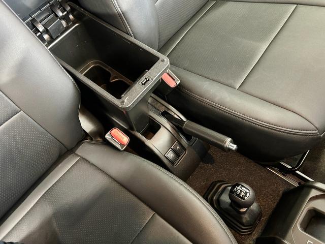 ジムニーシエラ JC ワンオーナー スマートキー2個 社外ナビ&フルセグ&BT バックモニター 革調シートカバー 前後ドライブレコーダー ETC セーフティサポート タイヤ215/75R15 純正アルミ クルコン(25枚目)