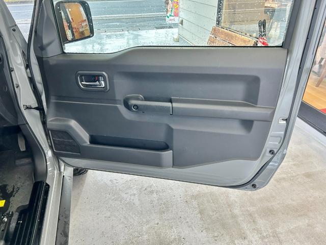 ジムニーシエラ JC ワンオーナー スマートキー2個 社外ナビ&フルセグ&BT バックモニター 革調シートカバー 前後ドライブレコーダー ETC セーフティサポート タイヤ215/75R15 純正アルミ クルコン(27枚目)