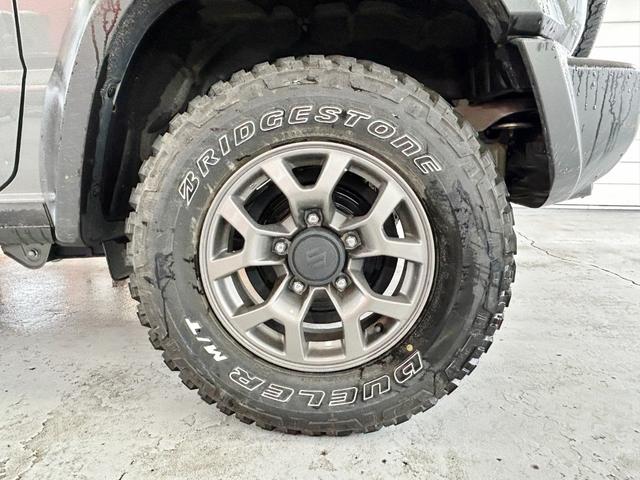 ジムニーシエラ JC ワンオーナー スマートキー2個 社外ナビ&フルセグ&BT バックモニター 革調シートカバー 前後ドライブレコーダー ETC セーフティサポート タイヤ215/75R15 純正アルミ クルコン(31枚目)