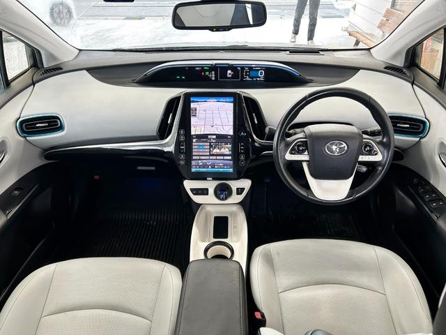 プリウスPHV Aプレミアム スマートキー2個 LEDヘッドライト 純正11.6インチタッチディスプレイ 純正ナビ&フルセグ&BT Bモニター ヘッドアップディスプレイ ビルトインETC シートヒーター 純正アルミ(9枚目)