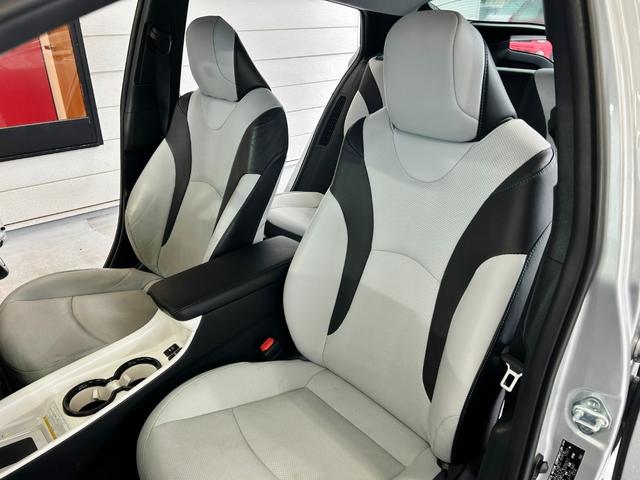 プリウスPHV Aプレミアム スマートキー2個 LEDヘッドライト 純正11.6インチタッチディスプレイ 純正ナビ&フルセグ&BT Bモニター ヘッドアップディスプレイ ビルトインETC シートヒーター 純正アルミ(17枚目)