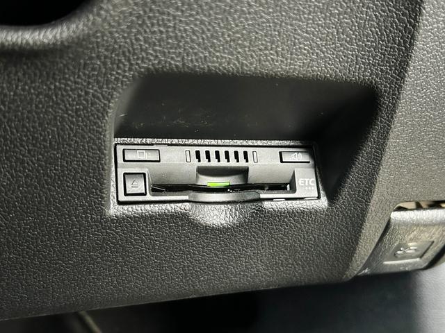 プリウスPHV Aプレミアム スマートキー2個 LEDヘッドライト 純正11.6インチタッチディスプレイ 純正ナビ&フルセグ&BT Bモニター ヘッドアップディスプレイ ビルトインETC シートヒーター 純正アルミ(21枚目)