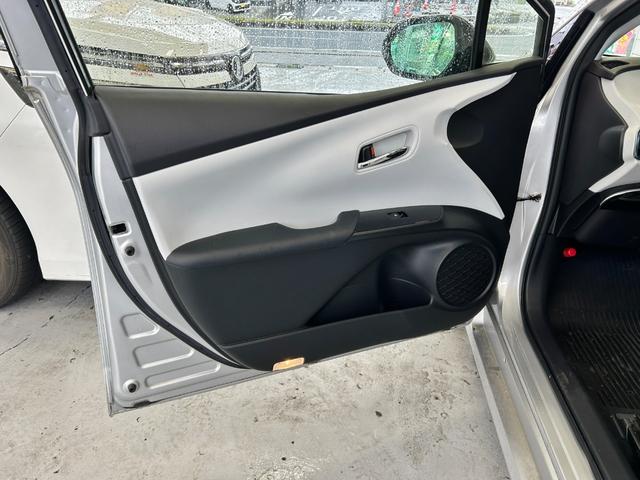 プリウスPHV Aプレミアム スマートキー2個 LEDヘッドライト 純正11.6インチタッチディスプレイ 純正ナビ&フルセグ&BT Bモニター ヘッドアップディスプレイ ビルトインETC シートヒーター 純正アルミ(32枚目)