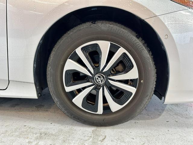 プリウスPHV Aプレミアム スマートキー2個 LEDヘッドライト 純正11.6インチタッチディスプレイ 純正ナビ&フルセグ&BT Bモニター ヘッドアップディスプレイ ビルトインETC シートヒーター 純正アルミ(33枚目)