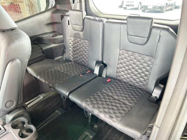 ヴォクシー ハイブリッドS-Z 後席フリップダウンモニター スマートキー2個 プロジェクター式LEDヘッドライト 両側パワスラ Pバックドア トヨタチームメイト BSM 快適利便PKG ドライビングサポートPKGユニバーサルステップ(18枚目)