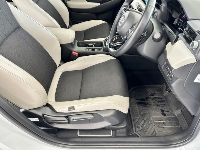 ヴェゼル e:HEV Z ワンオーナー スマートキー LEDヘッドライト ホンダコネクトディスプレイ プレミアムオーディオ10スピーカー マルチビューカメラ Hセンシング 無限エアロ 無限フロントグリルガーニッシュ前後ドラレコ(10枚目)