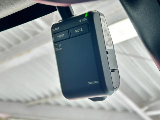 ヴェゼル e:HEV Z ワンオーナー スマートキー LEDヘッドライト ホンダコネクトディスプレイ プレミアムオーディオ10スピーカー マルチビューカメラ Hセンシング 無限エアロ 無限フロントグリルガーニッシュ前後ドラレコ(20枚目)