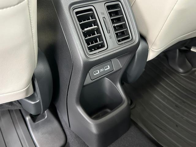 ヴェゼル e:HEV Z ワンオーナー スマートキー LEDヘッドライト ホンダコネクトディスプレイ プレミアムオーディオ10スピーカー マルチビューカメラ Hセンシング 無限エアロ 無限フロントグリルガーニッシュ前後ドラレコ(30枚目)