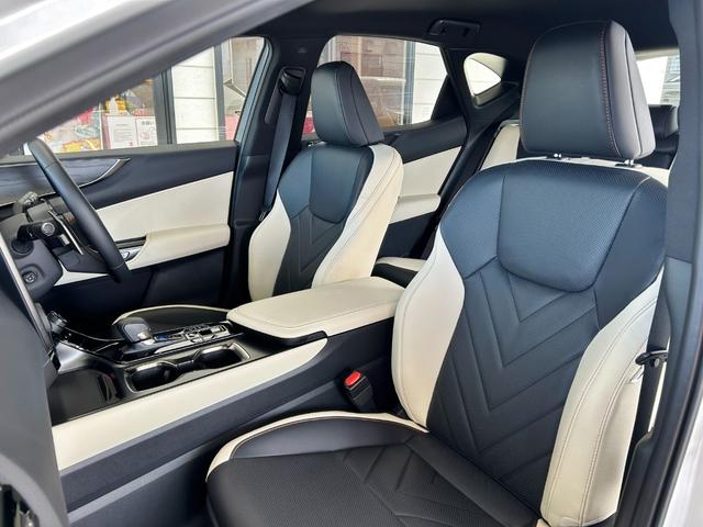 ＮＸ ＮＸ４５０ｈ＋　バージョンＬ　ワンオーナー　スマートキー２個＆カードキー１個　３眼フルＬＥＤヘッドライト　レクサスチームメイト　純正１４インチナビ＆フルセグ＆ＢＴ　Ｐビューモニター　革シート　前席ベンチレーション　シートヒーター（17枚目）