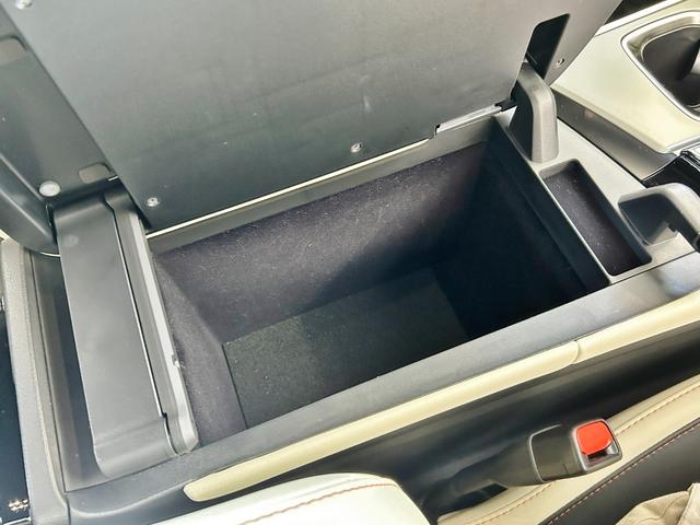 ＮＸ ＮＸ４５０ｈ＋　バージョンＬ　ワンオーナー　スマートキー２個＆カードキー１個　３眼フルＬＥＤヘッドライト　レクサスチームメイト　純正１４インチナビ＆フルセグ＆ＢＴ　Ｐビューモニター　革シート　前席ベンチレーション　シートヒーター（30枚目）