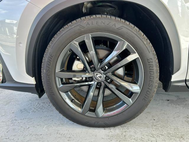 ＮＸ ＮＸ４５０ｈ＋　バージョンＬ　ワンオーナー　スマートキー２個＆カードキー１個　３眼フルＬＥＤヘッドライト　レクサスチームメイト　純正１４インチナビ＆フルセグ＆ＢＴ　Ｐビューモニター　革シート　前席ベンチレーション　シートヒーター（40枚目）