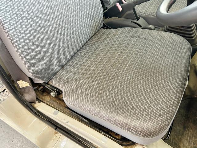 ハイゼットトラック 多目的ダンプ　エアコン　パワステ　４ＷＤ　多目的ダンプ（ＰＴＯ）　４ＷＤ切替スイッチ　エアコン　パワステ　４ＷＤ　多目的ダンプ（ＰＴＯ）　４ＷＤ切替スイッチ　エアコン　パワステ　４ＷＤ　多目的ダンプ（ＰＴＯ）（12枚目）