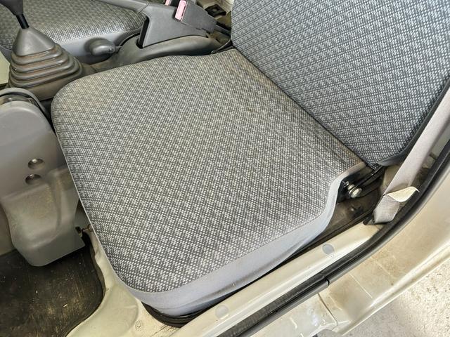 ハイゼットトラック 多目的ダンプ　エアコン　パワステ　４ＷＤ　多目的ダンプ（ＰＴＯ）　４ＷＤ切替スイッチ　エアコン　パワステ　４ＷＤ　多目的ダンプ（ＰＴＯ）　４ＷＤ切替スイッチ　エアコン　パワステ　４ＷＤ　多目的ダンプ（ＰＴＯ）（17枚目）
