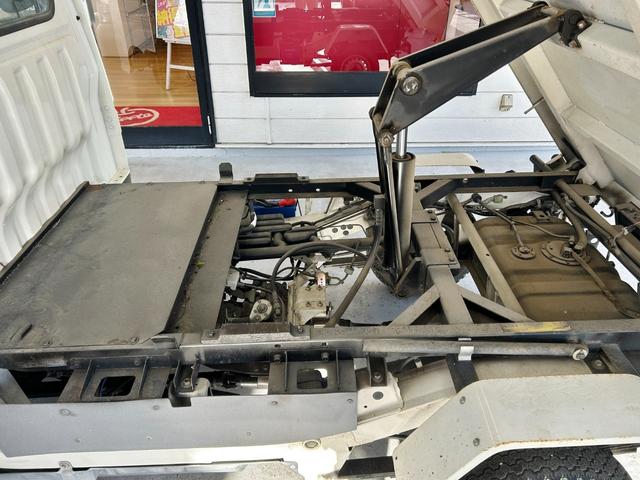 ハイゼットトラック 多目的ダンプ　エアコン　パワステ　４ＷＤ　多目的ダンプ（ＰＴＯ）　４ＷＤ切替スイッチ　エアコン　パワステ　４ＷＤ　多目的ダンプ（ＰＴＯ）　４ＷＤ切替スイッチ　エアコン　パワステ　４ＷＤ　多目的ダンプ（ＰＴＯ）（30枚目）