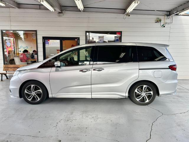 オデッセイ アブソルート・Xホンダセンシングアドバンスドパッケジ スマートキー2個 LEDヘッドライト 両側パワースライドドア ホンダセンシング マルチビューカメラシステム 純正ナビ&フルセグ&BT 後席フリップダウンモニター ビルトインETC レーダークルコン(8枚目)