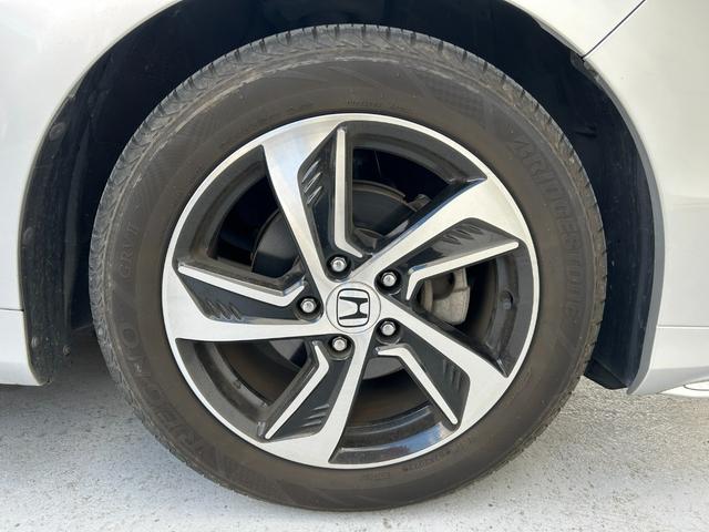 オデッセイ アブソルート・Xホンダセンシングアドバンスドパッケジ スマートキー2個 LEDヘッドライト 両側パワースライドドア ホンダセンシング マルチビューカメラシステム 純正ナビ&フルセグ&BT 後席フリップダウンモニター ビルトインETC レーダークルコン(32枚目)