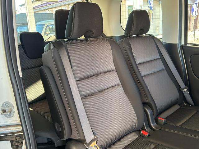 セレナ e-パワー ハイウェイスターV ワンオーナー インテリジェントキー2個 LEDヘッドライト 両側パワースライドドア 純正ナビ&フルセグ&BT アラウンドビューモニター セーフティパックA リアオートエアコン ETC クルコン(13枚目)