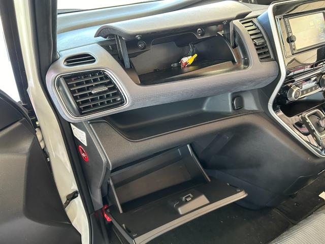 セレナ e-パワー ハイウェイスターV ワンオーナー インテリジェントキー2個 LEDヘッドライト 両側パワースライドドア 純正ナビ&フルセグ&BT アラウンドビューモニター セーフティパックA リアオートエアコン ETC クルコン(28枚目)